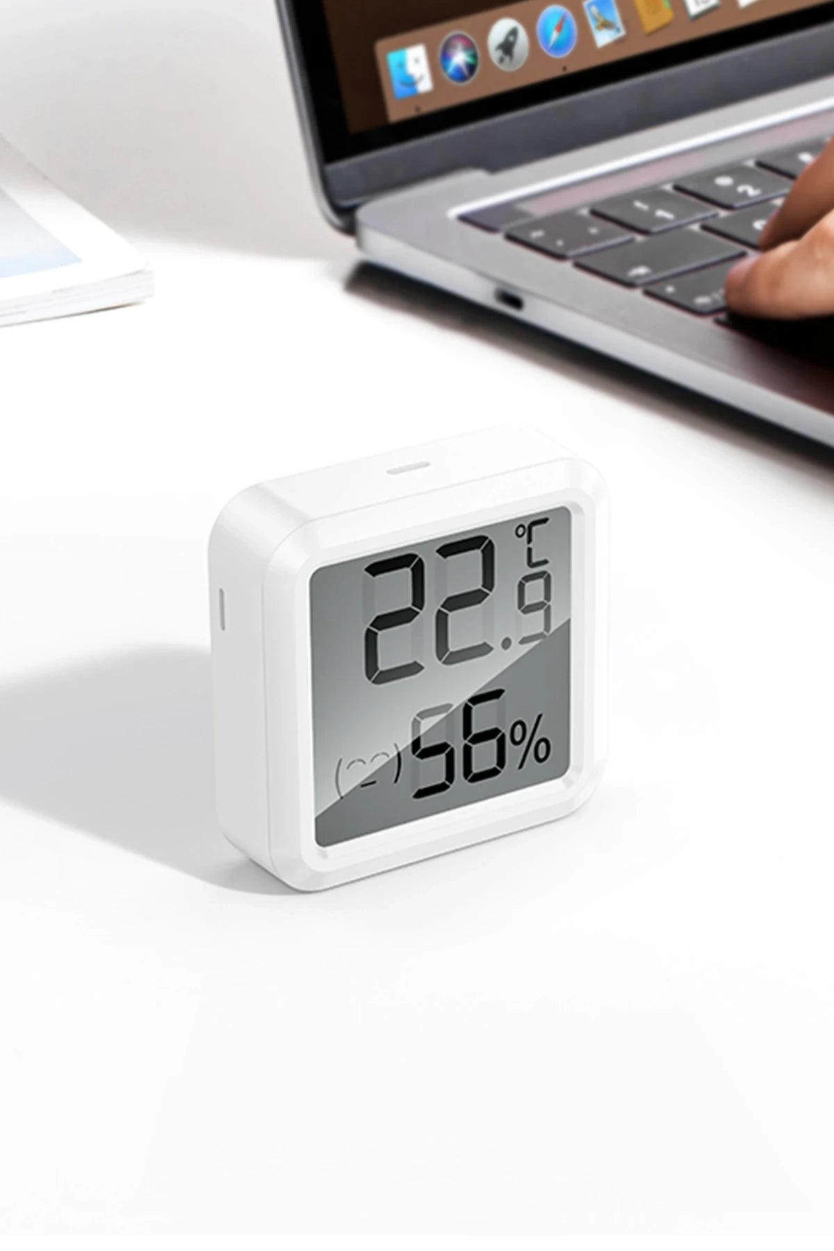 HX40 – Kompakt Sıcaklık & Nem Ölçer (LCD, 200 mAh CR2032, 30 s Güncellemeli)