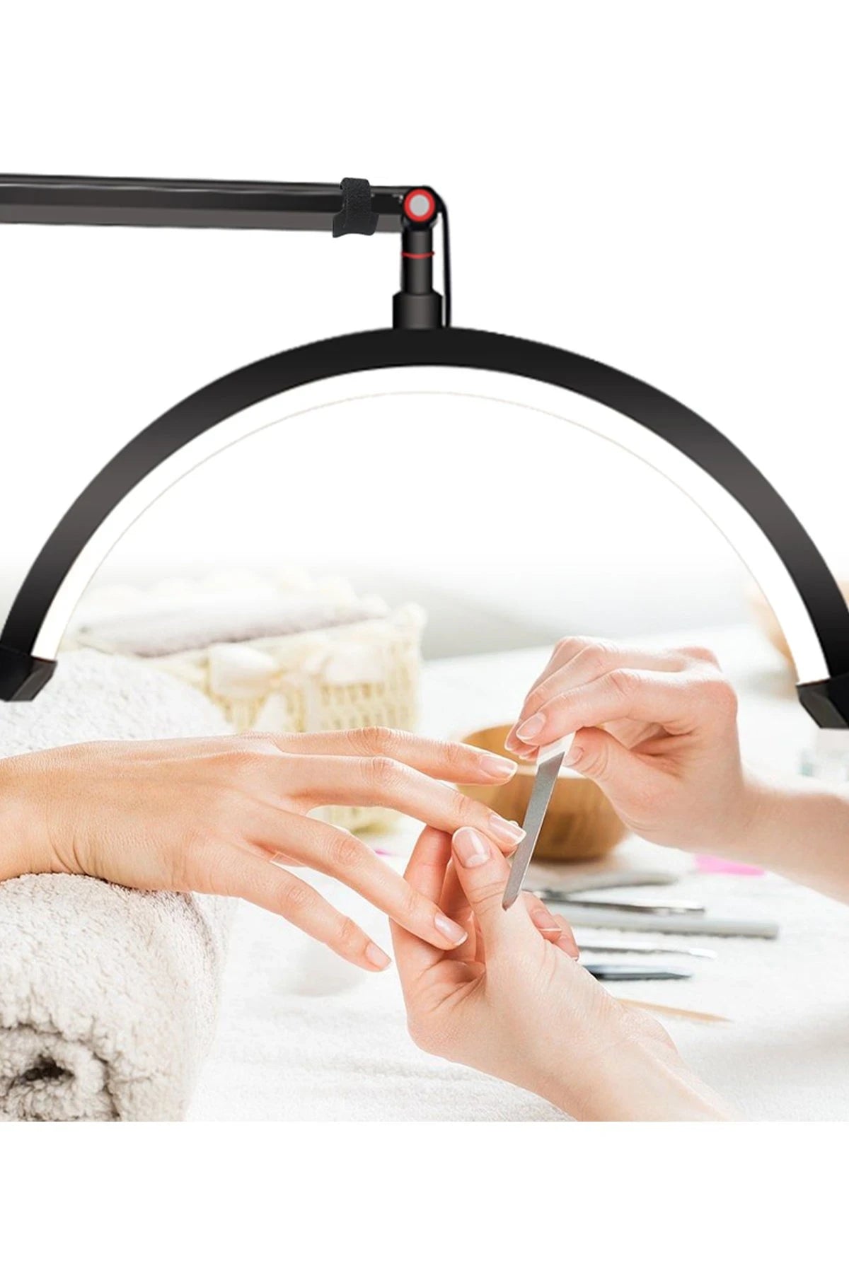 HD-M2X – Yarım Ay 50 cm LED Güzellik Işığı (180 LED, 3200–5500 K, 2200 LUX, Masa Kelepçeli)