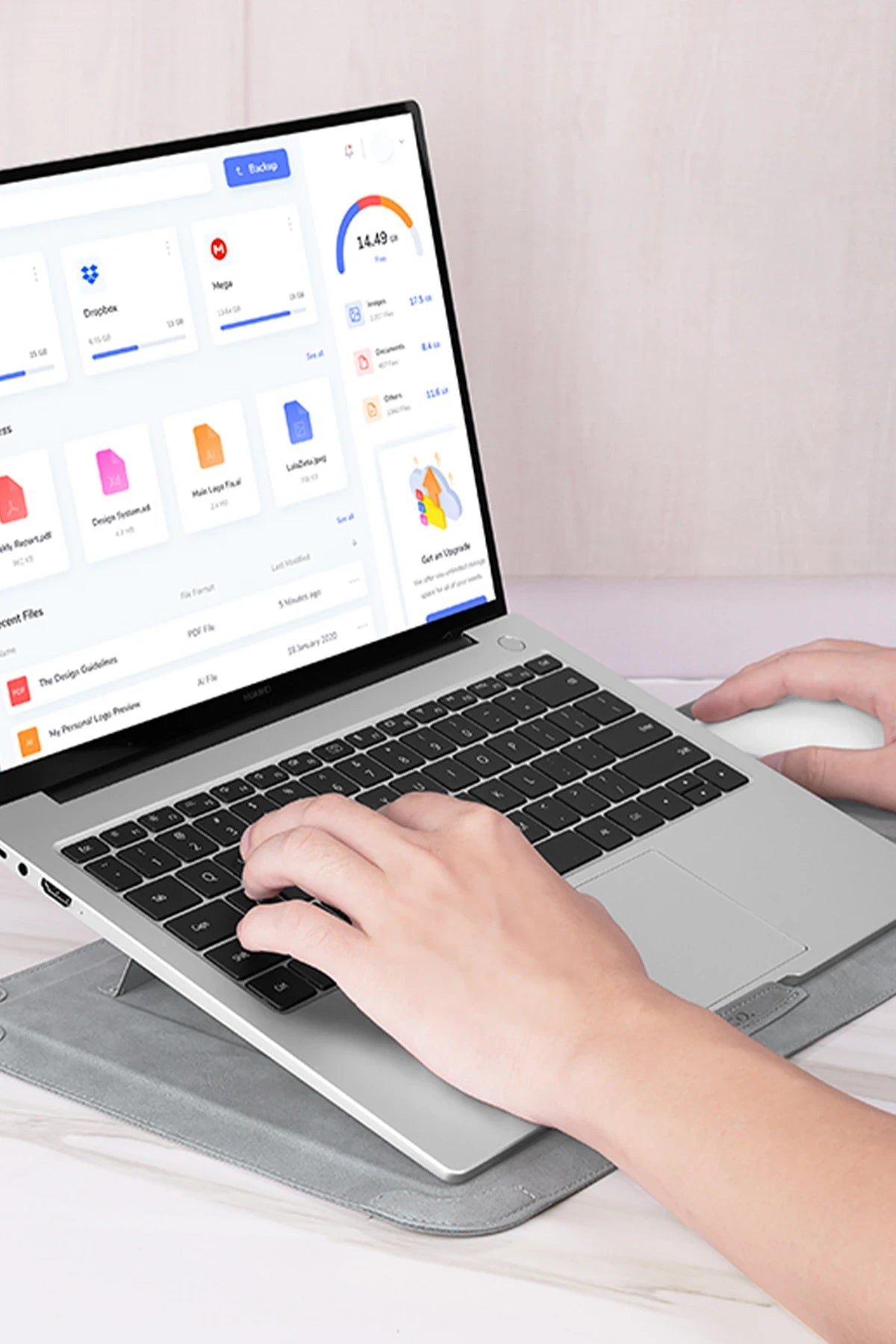 GT5 Delight 14″ Çok Fonksiyonlu Notebook Çantası – Su Geçirmez, Manyetik Kapak & Stand Dönüşümü